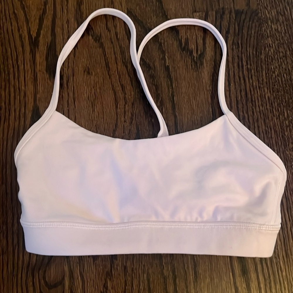 Lululemon flow Y bra in size 2 light pink